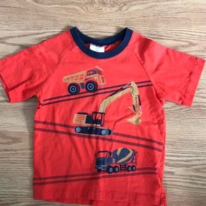Hanna Andersson Boys size 5 truck T shirt